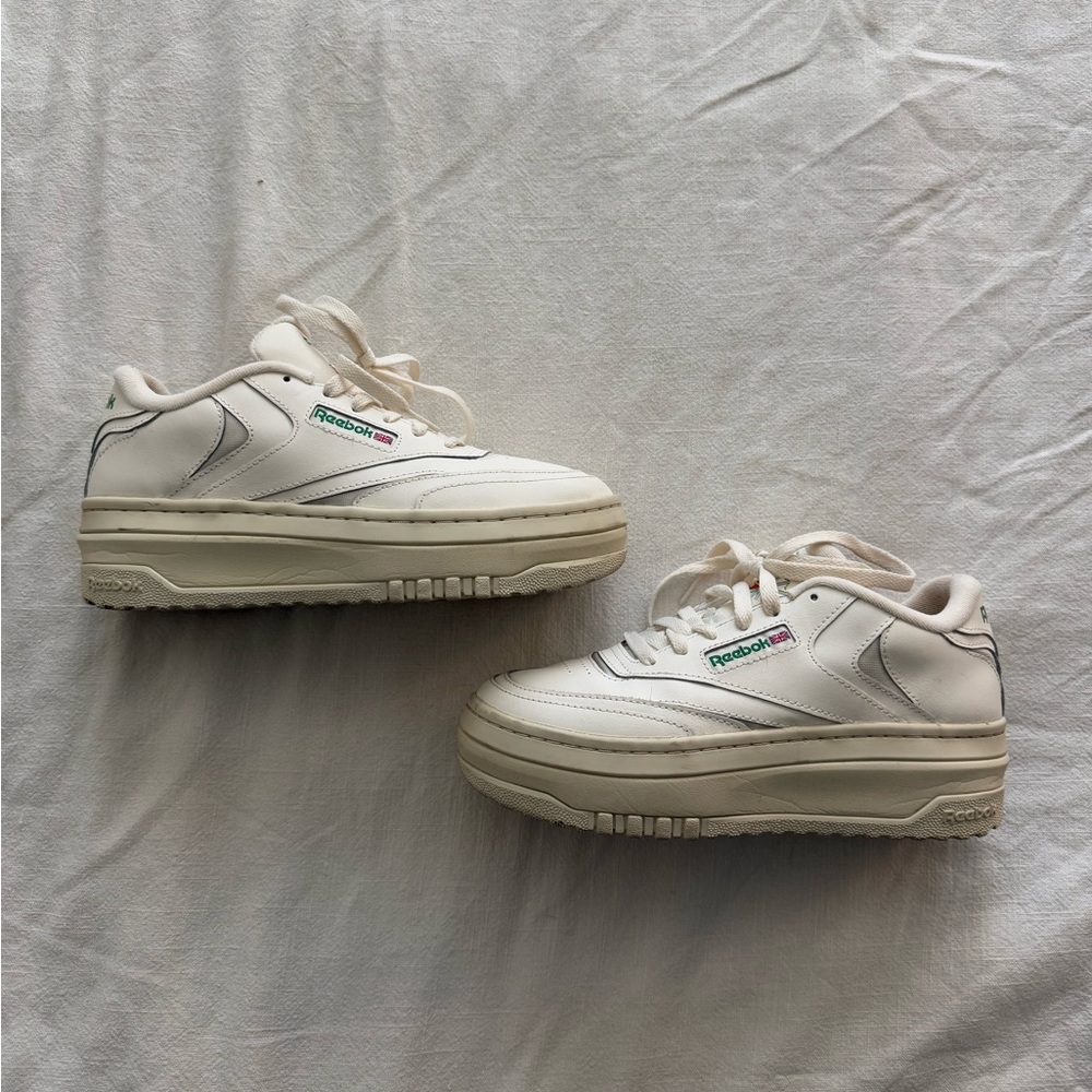 Platform Reebok size 8 - Picture 2 of 5